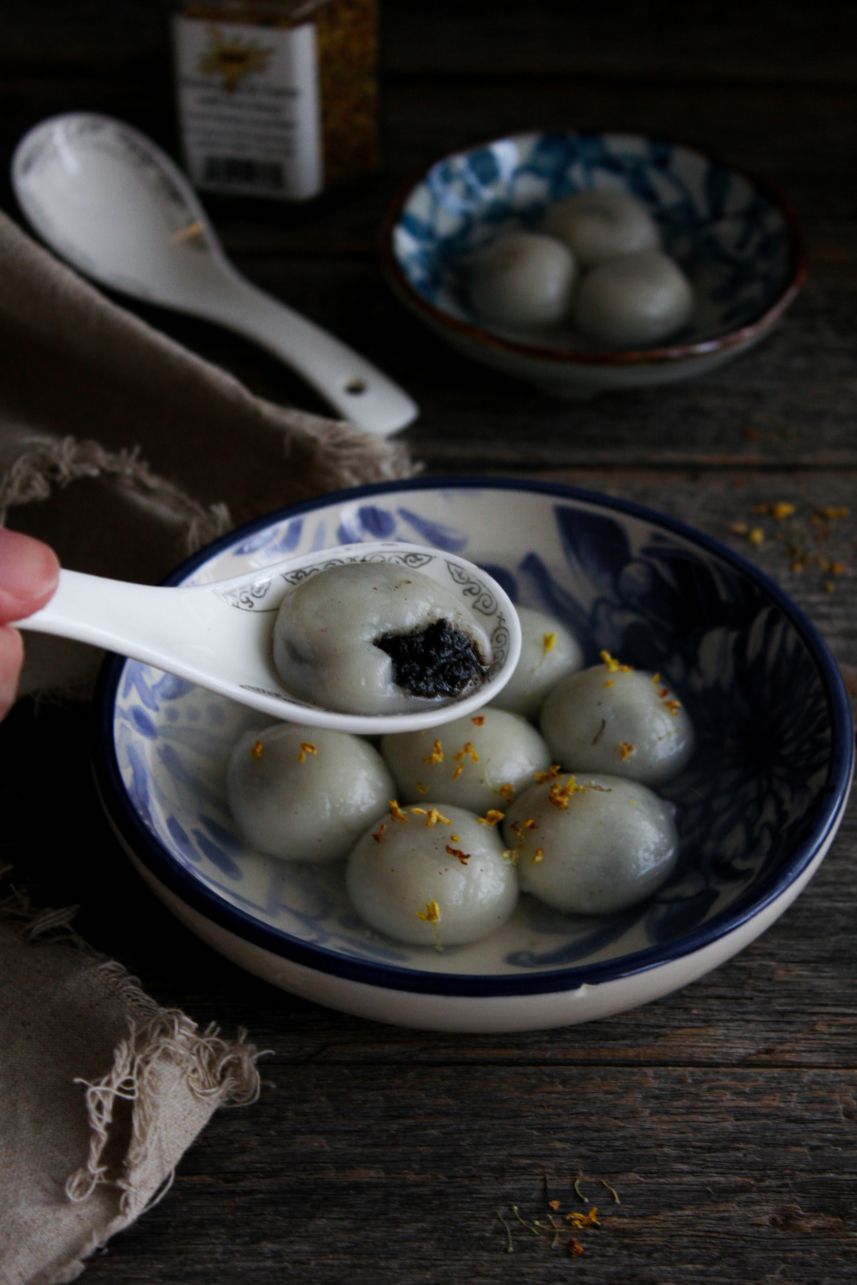 Sesame dumpling by Kexin